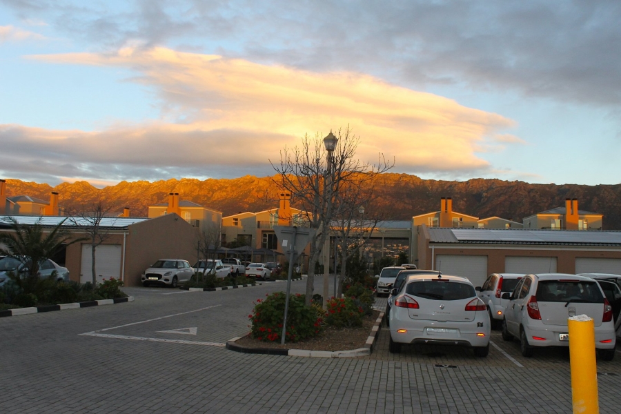 1 Bedroom Property for Sale in Gordons Bay Central Western Cape